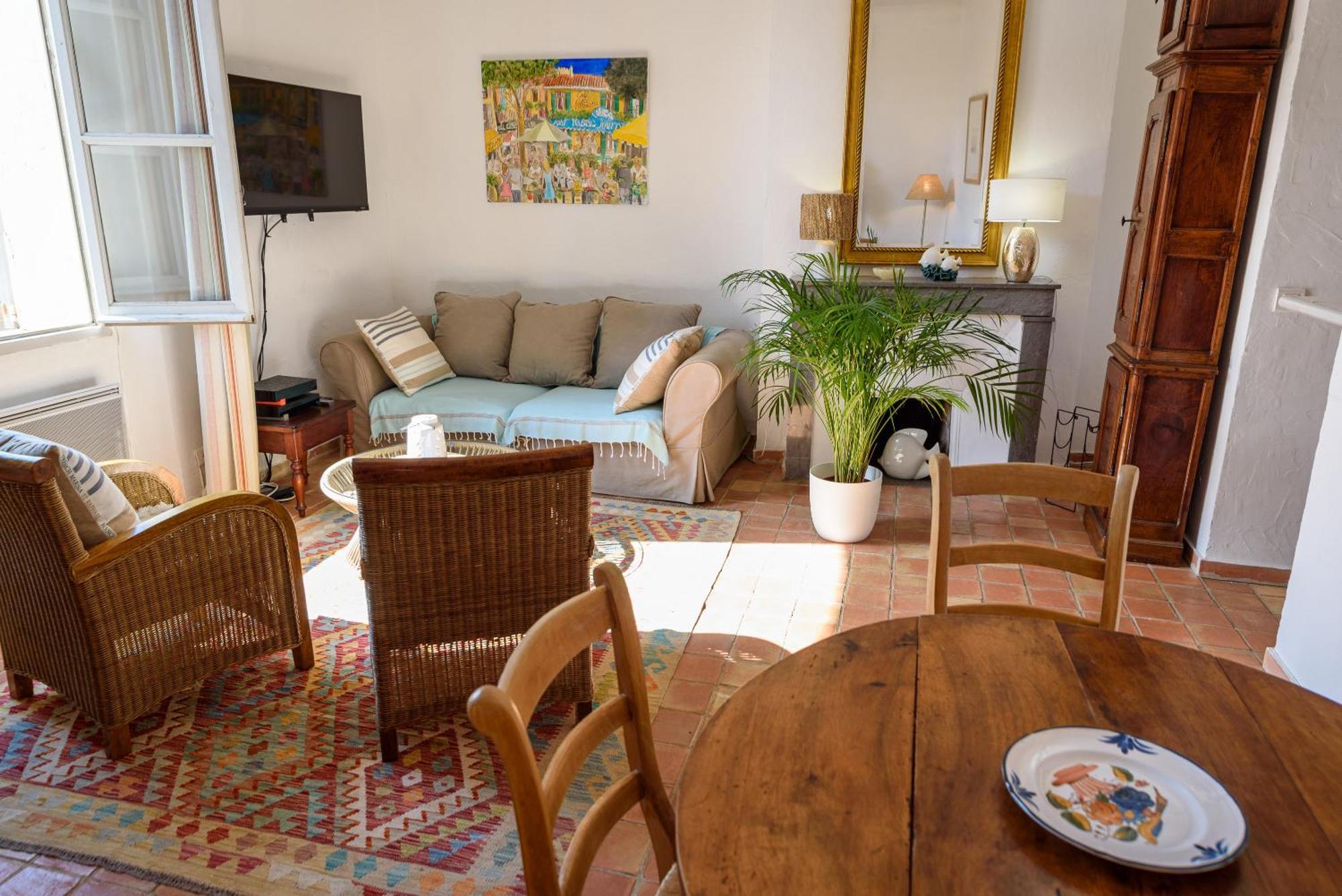 Esprit Apartment